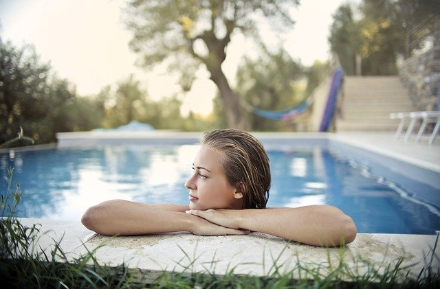 Swimmingpool bauen